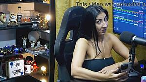 Renatinha Adores Ruan's Cock