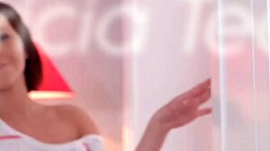 Shaved Pussy Display