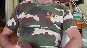 papifachero loves shorts