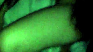 Sharing Tinder Threesome