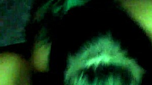 Sharing Tinder Threesome