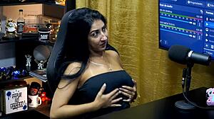 Renatinha Mello Kiss