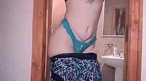 Sexy Lady Swallowing Cum!