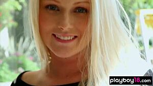 Amateur Babes Striptease