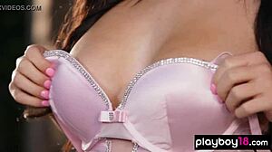 Amateur Babes Striptease