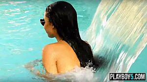 Pretty Black Milf Show