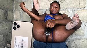 Pleasing Fan with Squirting