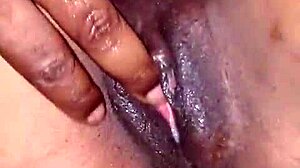 resist girlfriend pussy cum