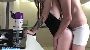 filling brunette's pussy