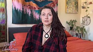 Запуск порно с зрелой MILF