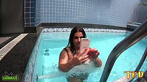 Ted's actress breaks