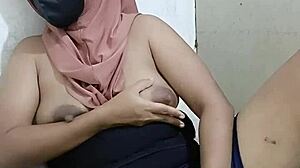 viral hijab self-pleasure