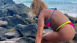 Loira Fudendo Prainha Branca