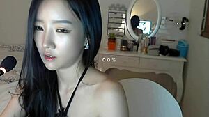 교복 벗는 스트립 티즈