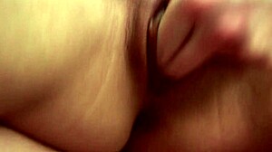 lesbians finger each