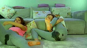 lesbians masturbating