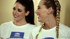 Smells Like Pussy Lesbian