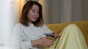 bombshell squirting orgasm