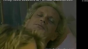 Nattens forførerske lokker med fitte