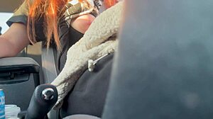 Big Tits Flashing 😘