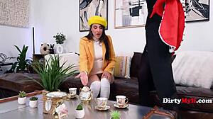 Juicy Curves Valentine