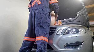 Wife Fucked Mechanic