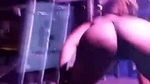 kenyan stripper live 😍