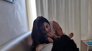 Mira y Succiona