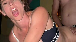 Amateurs Fuck Intensely
