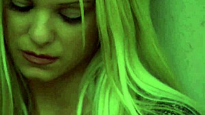 Stunning pool threesome