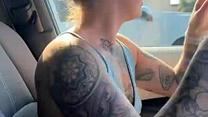 Adjusting sports bra