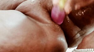 Wet Indian Cumshot