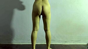 Amateur Girl Workout