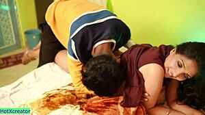 भारतीय युवती क्रीमपाई चोदाई