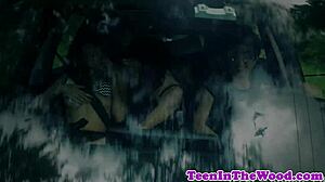 דומינציה בכפית עם צעירה לוהטת