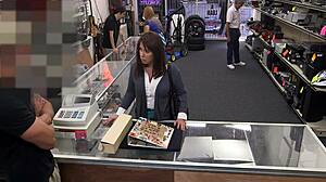 Dude Fucks Hot Bitch!