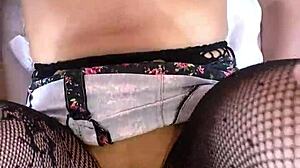 petite creampie misionero