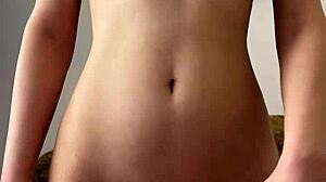 Maiskii Masturbates Pussy