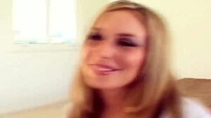 Gostosa Black Cock Battle!