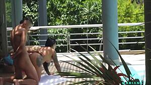 Coach Covers Latina Cum