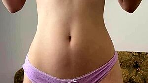 Maiskii Masturbates Pussy