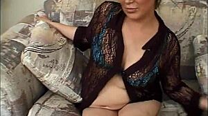 Grávida Descalça em Ação Safada