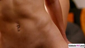 milf licking redhead