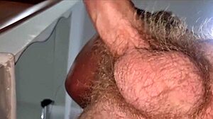 Amateur Moaning Close-up