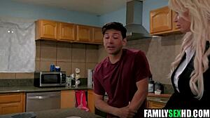 Threesome with Girlfriend