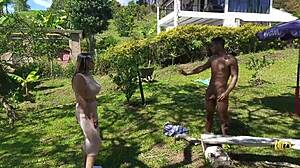 Patrona Encounters Obrero