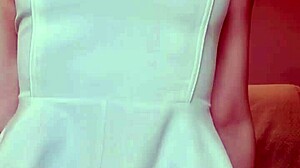 Pussy Shaving Moment