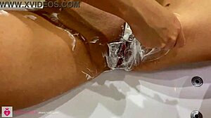 Pussy Shaving Pov 😍