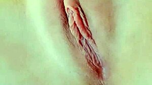 Pussy Shaving Moment