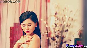 Revealing Hairy Pussy